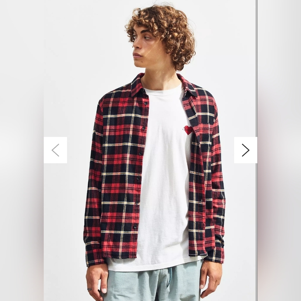 UO Cozy Plaid Flannel Button-Down Shirt Size M
